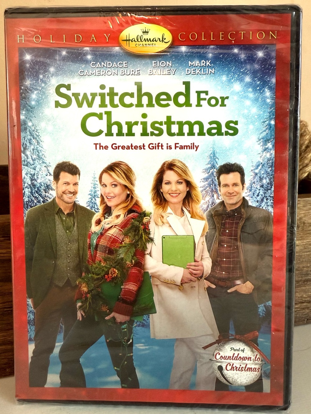 SWITCHED FOR CHRISTMAS HALLMARK HOLIDAY COLLECTION CANDACE CAMERON BURE